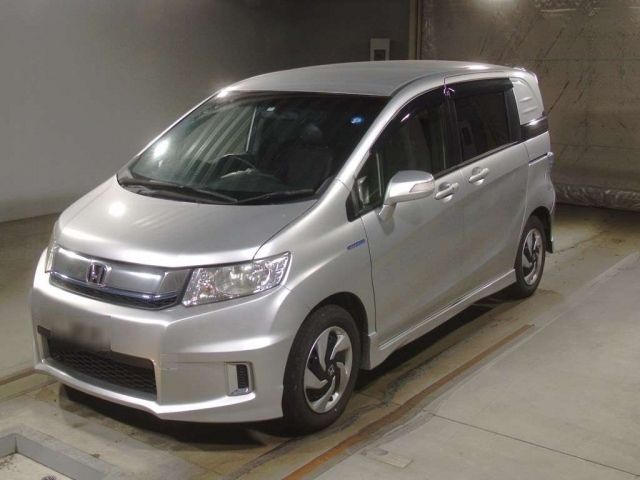 42019 Honda Freed spike GP3 2016 г. (TAA Hyogo)